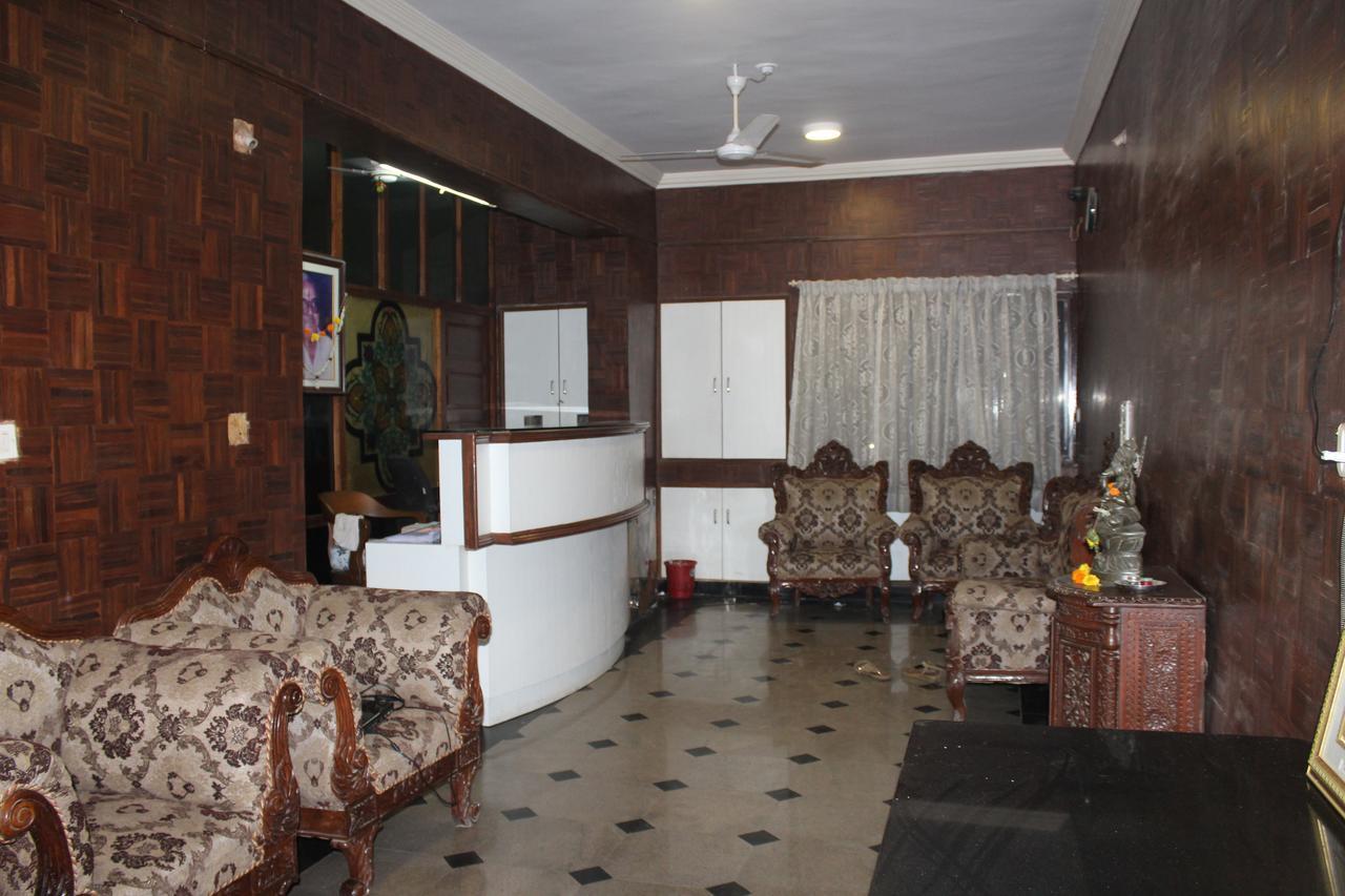 Royale Inn Vapi Luaran gambar