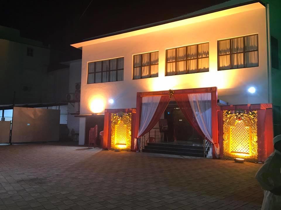 Royale Inn Vapi Luaran gambar