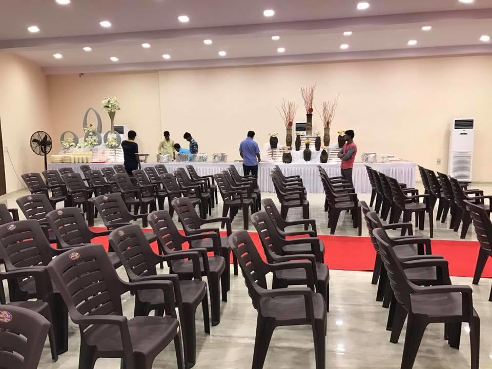 Royale Inn Vapi Luaran gambar