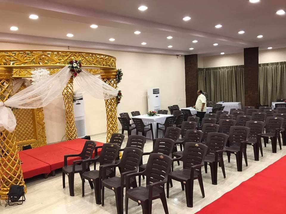 Royale Inn Vapi Luaran gambar